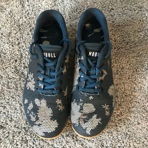 NOBULL floral gum bottoms. Size 8. Women’s.